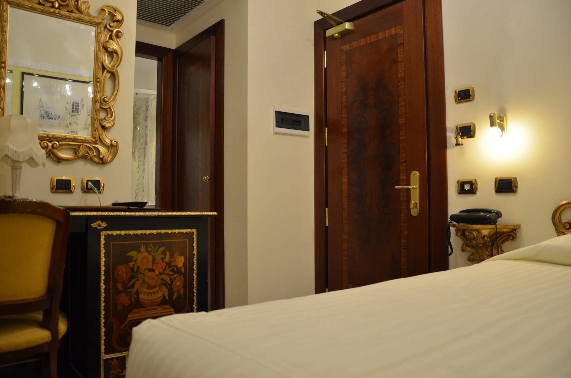 Hotel Des Epoques Rome Exterior photo