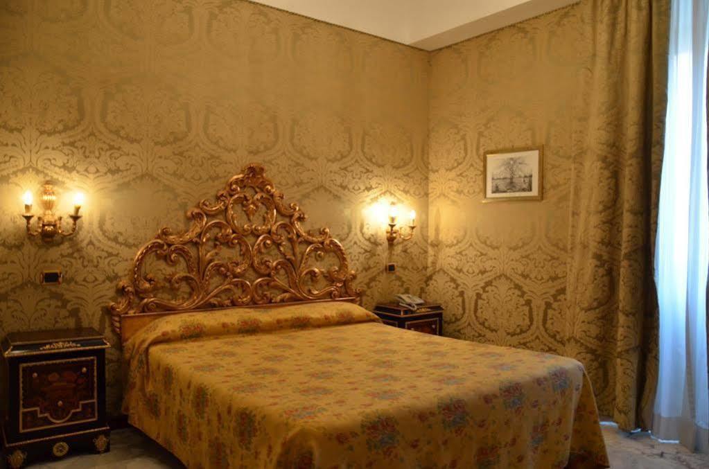 Hotel Des Epoques Rome Exterior photo